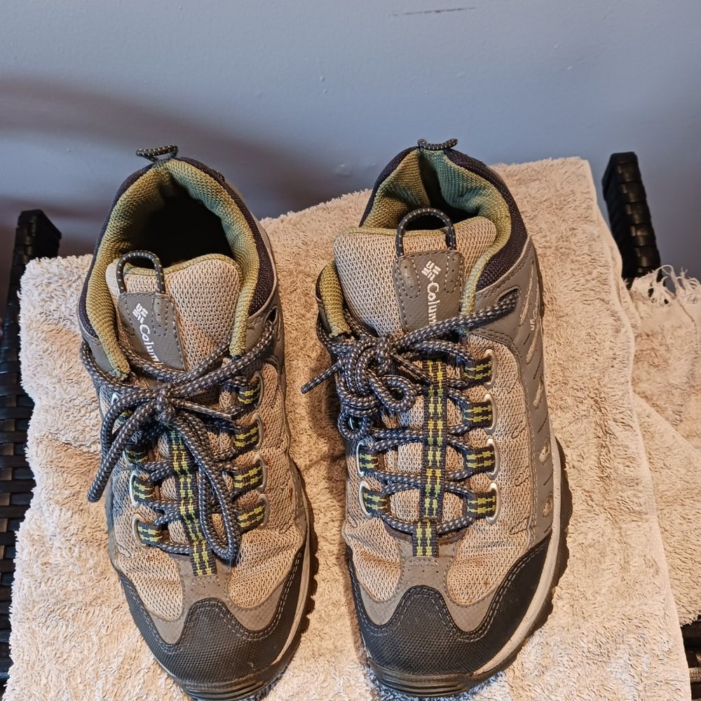 Columbia Women's Hiking Shoes 7.5